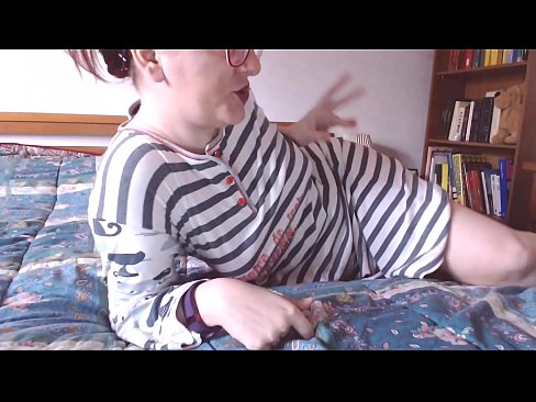 ❤️ Nimm diesen großen schwarzen Schwanz in deinen Mund kleine Sklavin ❤❌ Beautiful porn bei uns ☑